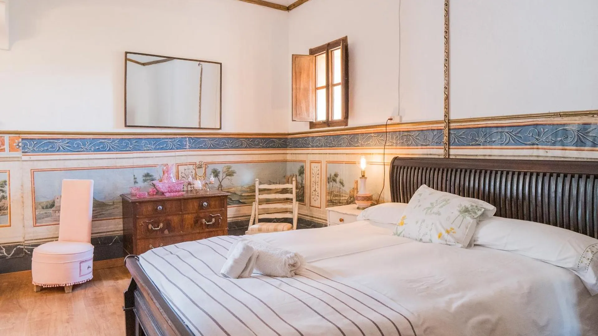Can Fressa Villa Con Jardin Y Piscina Para 20 Pax En El Centro De Alaró Spagna